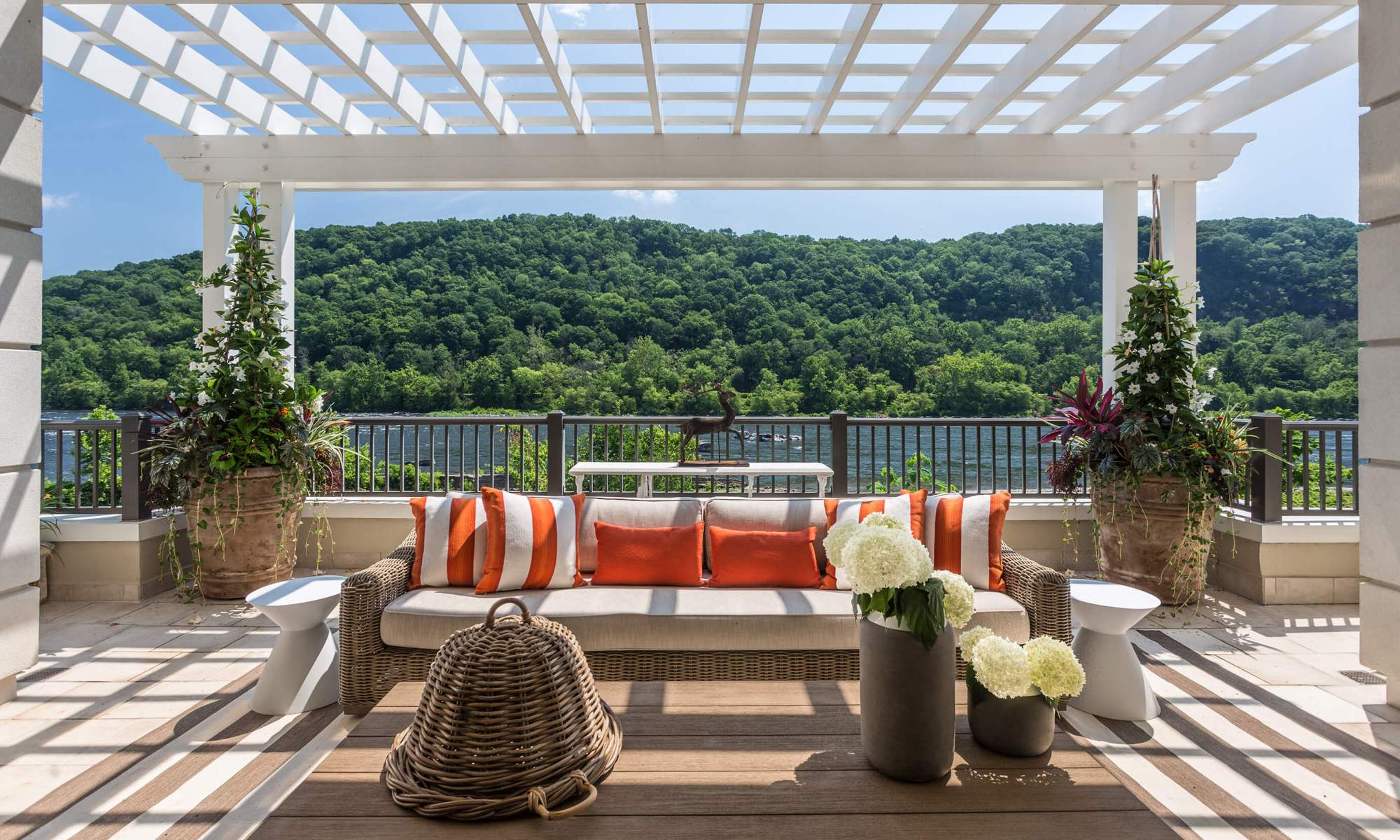 509 Waterview Place terrace